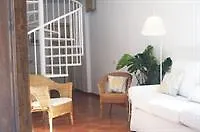 Patios De La Juderia