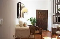 Patios De La Juderia *
